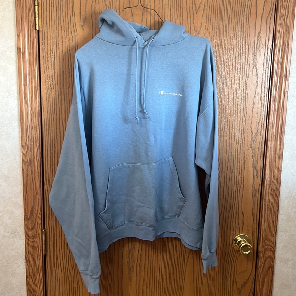 CHAMPION XL baby blue hoodie - stains